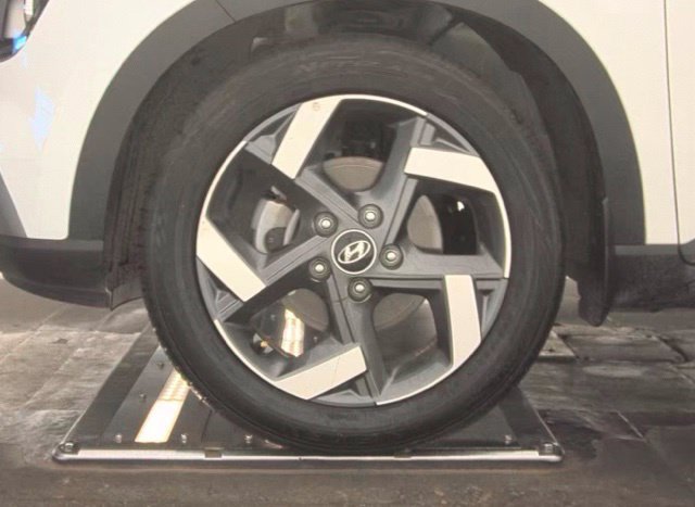 Certified 2026 Hyundai Venue SEL FWD image 20