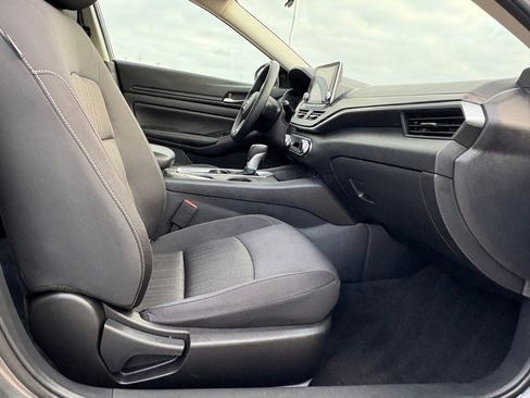 Certified 2025 Nissan Altima 2.5 SV image 37