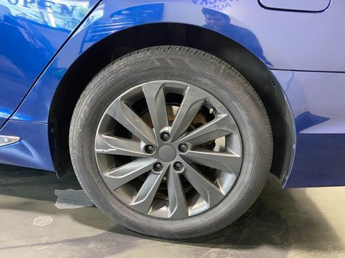 Used 2017 Hyundai Sonata Sport FWD image 11