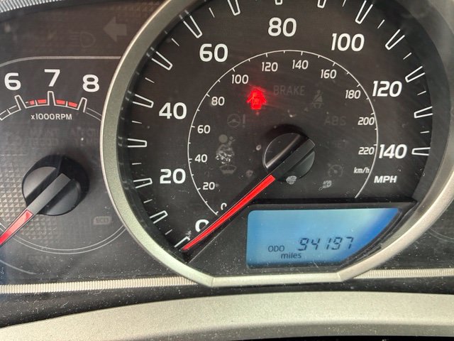 Used 2013 Toyota RAV4 LE AWD/4WD image 3