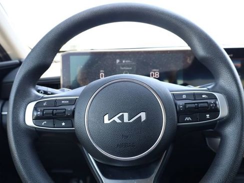 Certified 2025 Kia K5 LXS FWD image 16