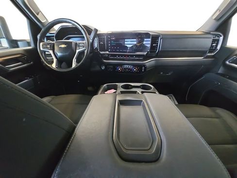 Certified 2025 Chevrolet Silverado 2500 LT w/ Convenience Package AWD/4WD image 14