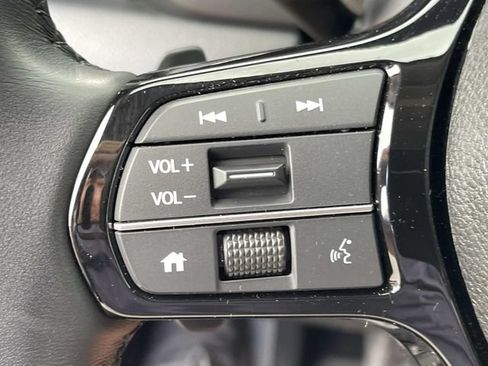 Used 2025 Honda Pilot Touring image 40