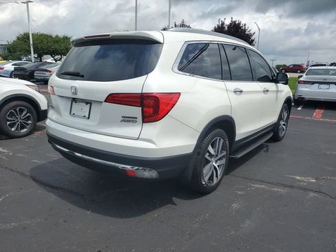 Used 2018 Honda Pilot Touring image 4