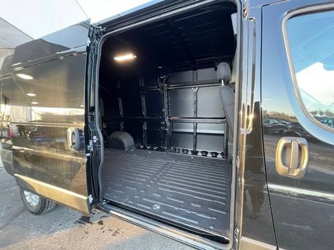New 2026 RAM ProMaster 2500 w/ Quick Order Package 22G SLT FWD image 21