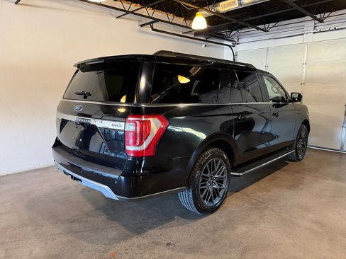 Used 2021 Ford Expedition Max XLT image 6