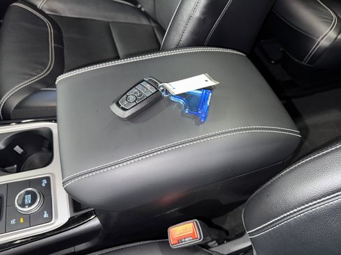 Used 2024 Ford Explorer ST w/ Equipment Group 401A image 30