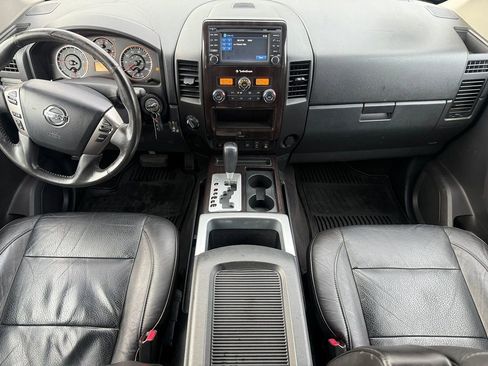 Used 2015 Nissan Titan SL image 18