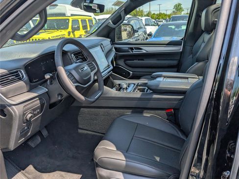 New 2026 Jeep Grand Wagoneer 4WD image 14