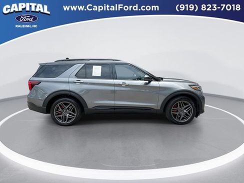 Certified 2025 Ford Explorer ST w/ Sun And Sound Package AWD/4WD image 9