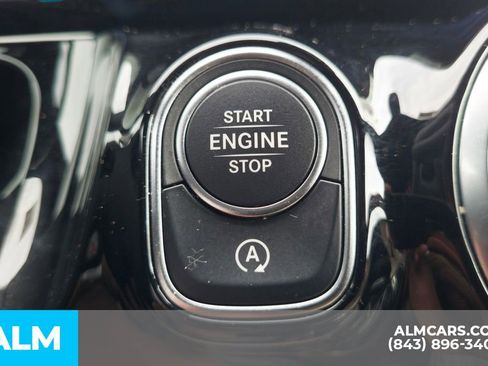 Used 2025 Mercedes-Benz GLA 250 4MATIC image 26
