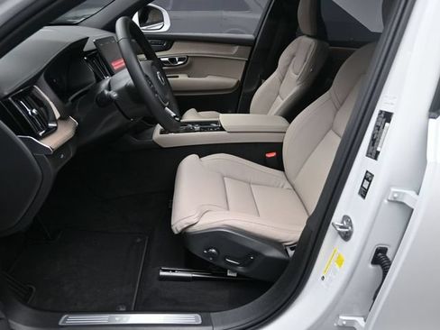 Certified 2026 Volvo XC90 B6 Ultra AWD/4WD image 18