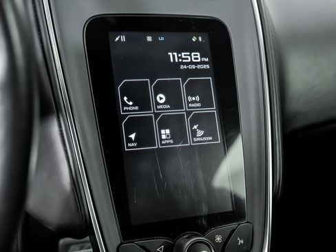 Used 2018 McLaren 570S Spider image 39