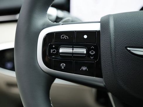 New 2026 Genesis GV70 2.5T AWD/4WD image 32