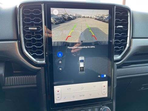 New 2025 Ford Ranger XLT w/ Equipment Group 301A High image 9