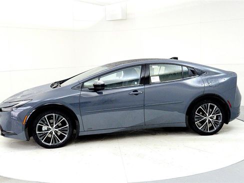 New 2026 Toyota Prius Limited image 3