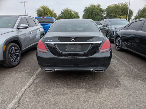 Used 2019 Mercedes-Benz C 300 Sedan image 3