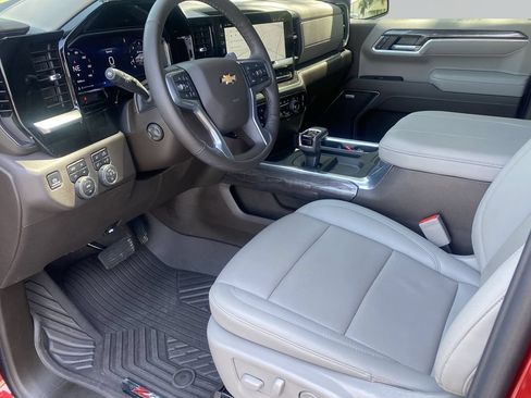 Used 2026 Chevrolet Silverado 1500 LTZ AWD/4WD image 10
