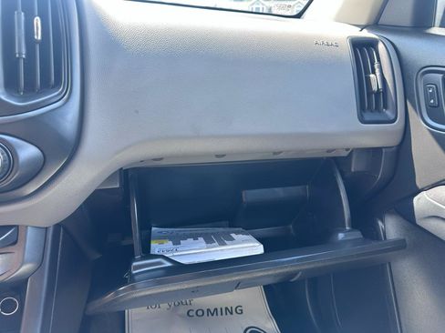 Used 2019 Chevrolet Colorado W/T AWD/4WD image 35