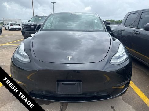 Used 2023 Tesla Model Y Long Range image 2