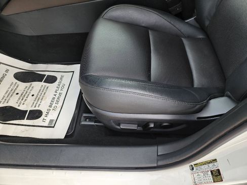 Certified 2023 MAZDA CX-30 AWD 2.5 S w/ Premium Package image 21