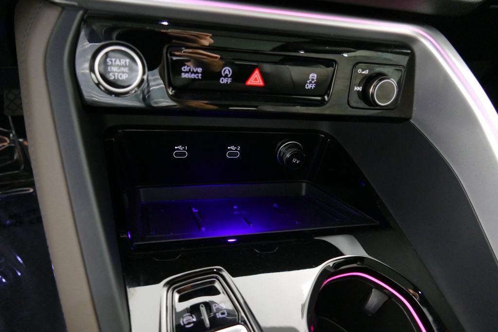 Certified 2025 Audi Q5 Premium w/ Convenience Package AWD/4WD image 21