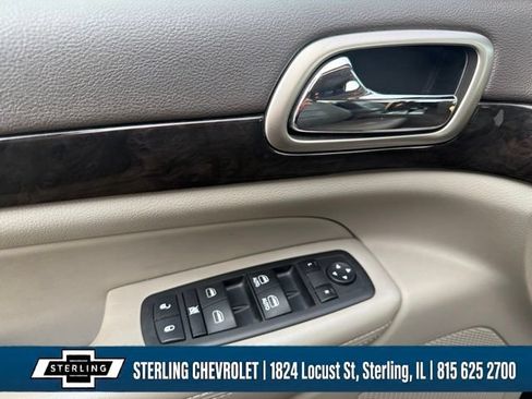 Used 2013 Jeep Grand Cherokee Laredo AWD/4WD image 19