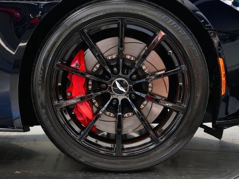 Used 2023 Aston Martin DB11 Coupe RWD image 36