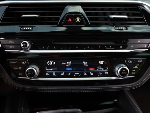 Used 2018 BMW M5 AWD/4WD image 38