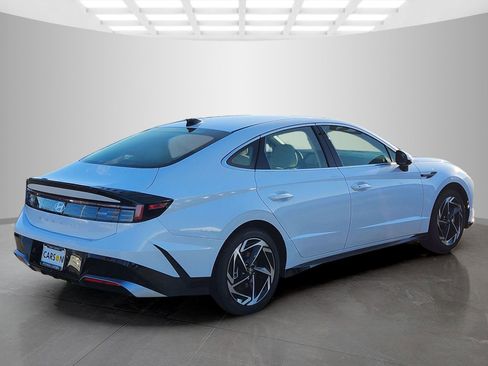 New 2026 Hyundai Sonata SEL FWD image 4