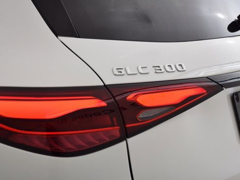 New 2026 Mercedes-Benz GLC 300 image 13