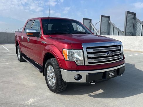 Used 2013 Ford F150 Lariat w/ Lariat Chrome Pkg image 4