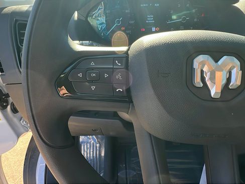 Used 2025 RAM ProMaster 2500 w/ Convenience Group image 25