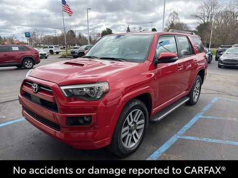 Used 2023 Toyota 4Runner TRD Sport w/ Technology Package image 2