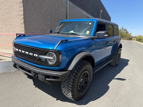 Used 2023 Ford Bronco Wildtrak AWD/4WD image 1