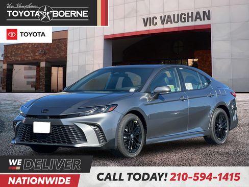New 2026 Toyota Camry SE FWD image 1