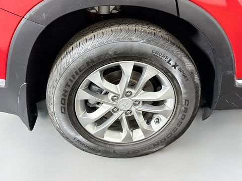 Used 2020 Hyundai Santa Fe SE image 32