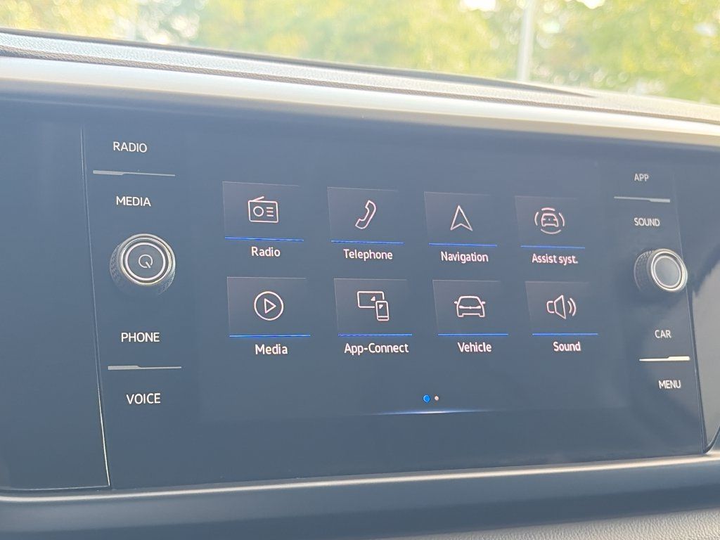Certified 2023 Volkswagen Taos SE w/ Panoramic Sunroof Package FWD image 19
