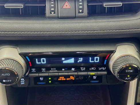 Used 2023 Toyota RAV4 Limited FWD image 18