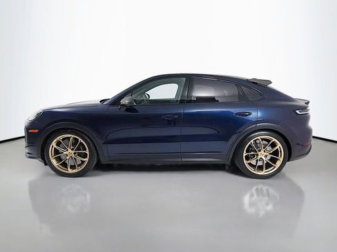 Certified 2025 Porsche Cayenne Turbo GT image 2