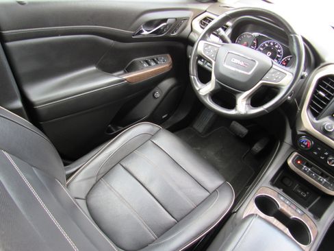 Used 2020 GMC Acadia Denali w/ Denali Ultimate Package AWD/4WD image 35