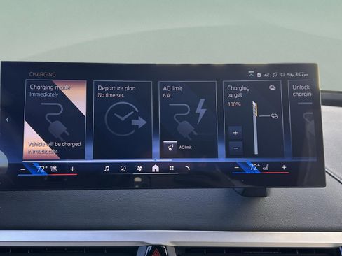 Used 2026 BMW iX xDrive45 w/ Premium Package image 16