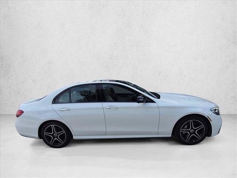 Used 2022 Mercedes-Benz E 350 Sedan image 4