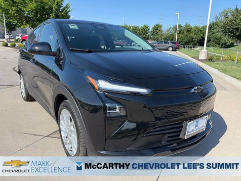 New 2027 Chevrolet Bolt LT w/ Comfort Package FWD image 2