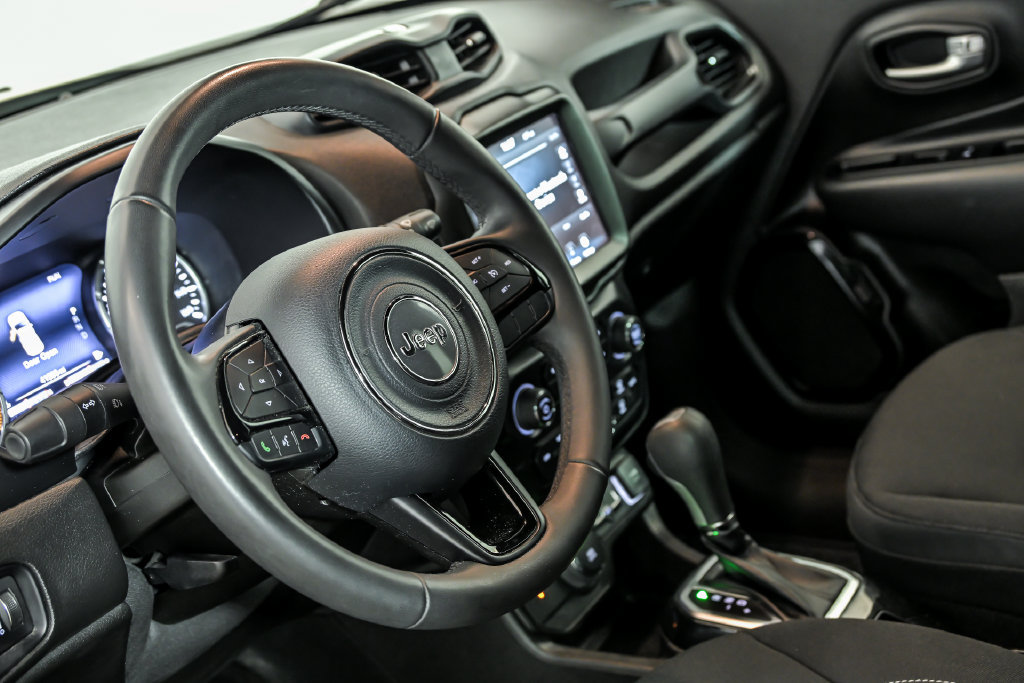 Used 2022 Jeep Renegade Altitude AWD/4WD image 15