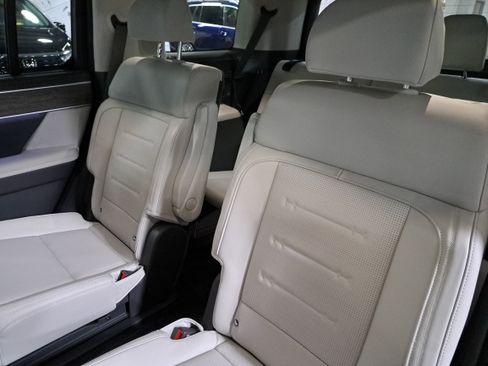 Used 2024 Hyundai Santa Fe Calligraphy image 16