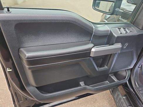 Used 2018 Ford F150 XLT w/ Equipment Group 302A Luxury AWD/4WD image 10