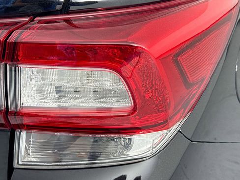 Used 2017 Subaru Impreza 2.0i Premium image 33