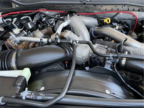 Used 2022 Ford F550 2WD Regular Cab Super Duty image 12