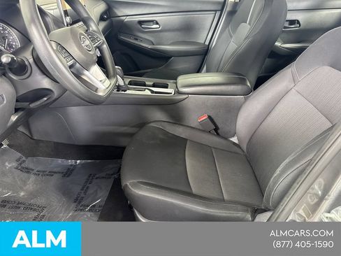 Used 2024 Nissan Sentra SV FWD image 11